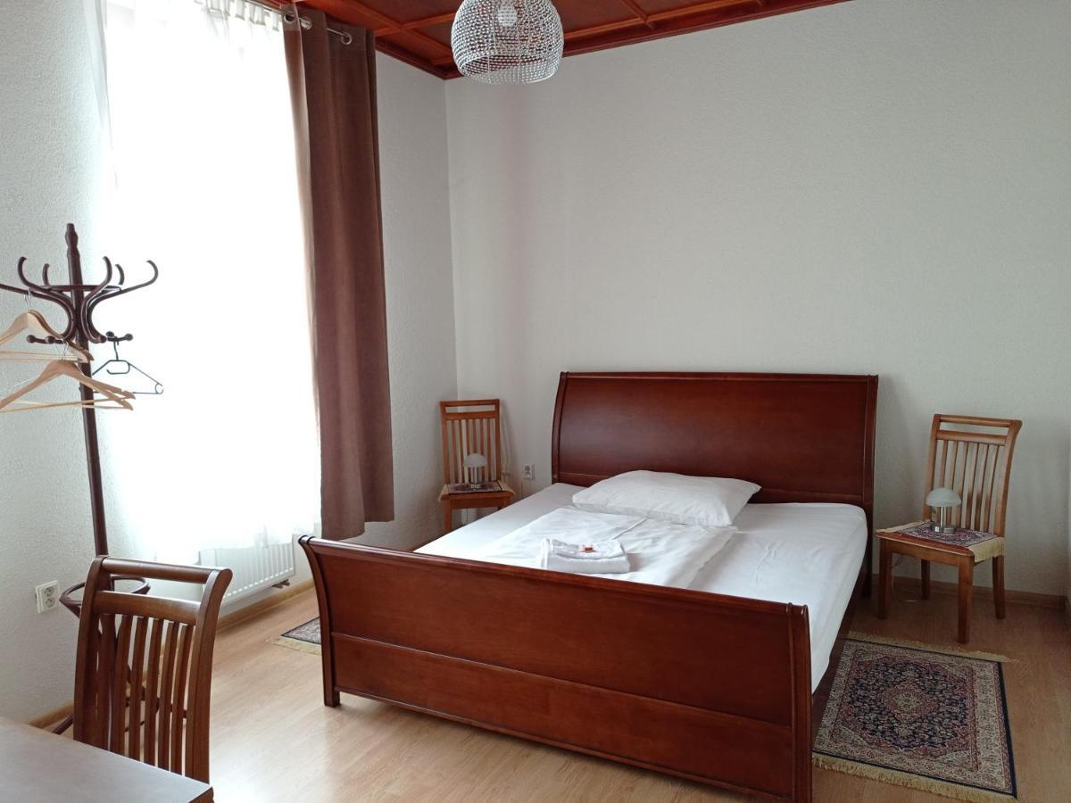 Hotel Na Kafkove Ostrava Luaran gambar