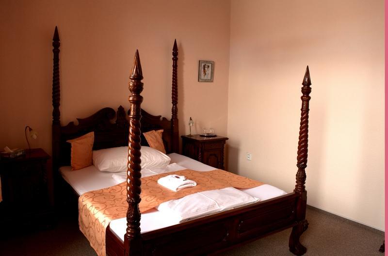 Hotel Na Kafkove Ostrava Luaran gambar
